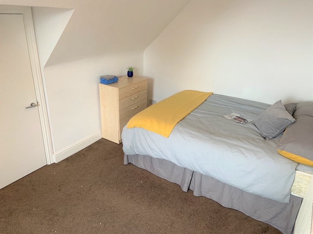 Flat Landguard Road in Southampton
