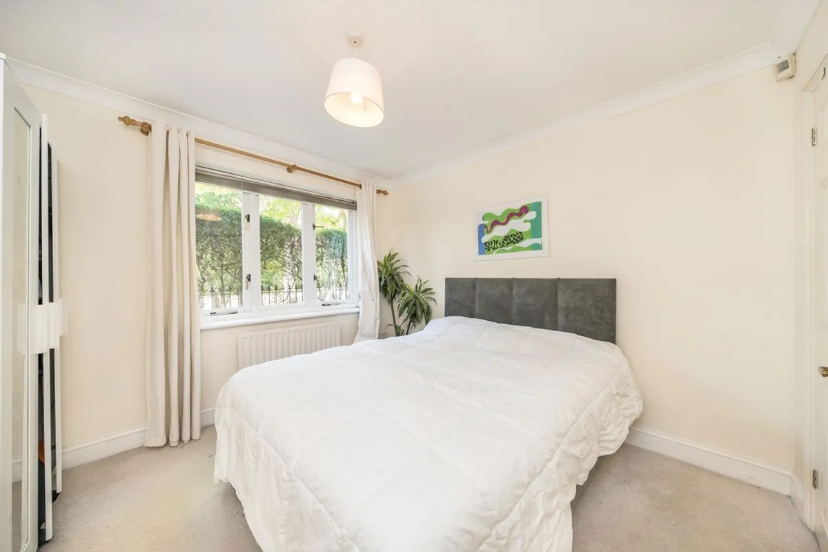 Flat Trematon Place in Greater London