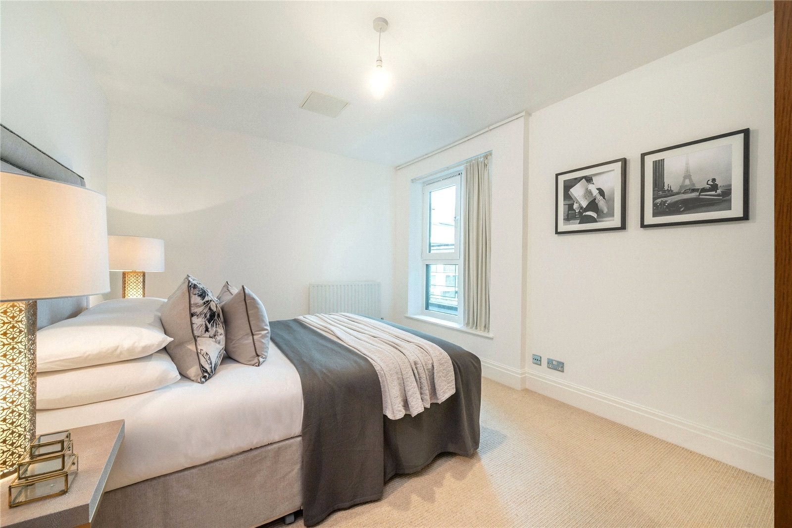 Flat Warwick Road in Greater London
