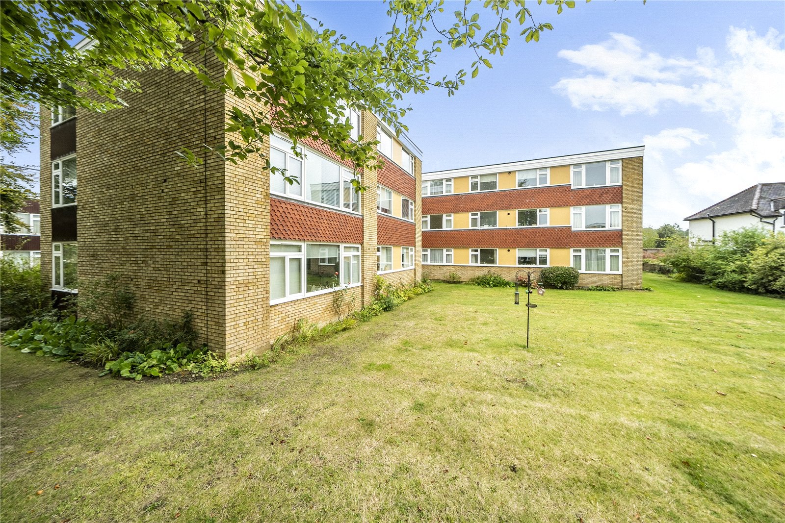 Flat Avenue Road in Epsom and Ewell