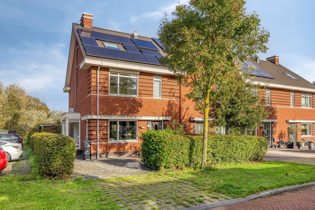 Huis Cornelis van der Loostraat 1 in Schiedam