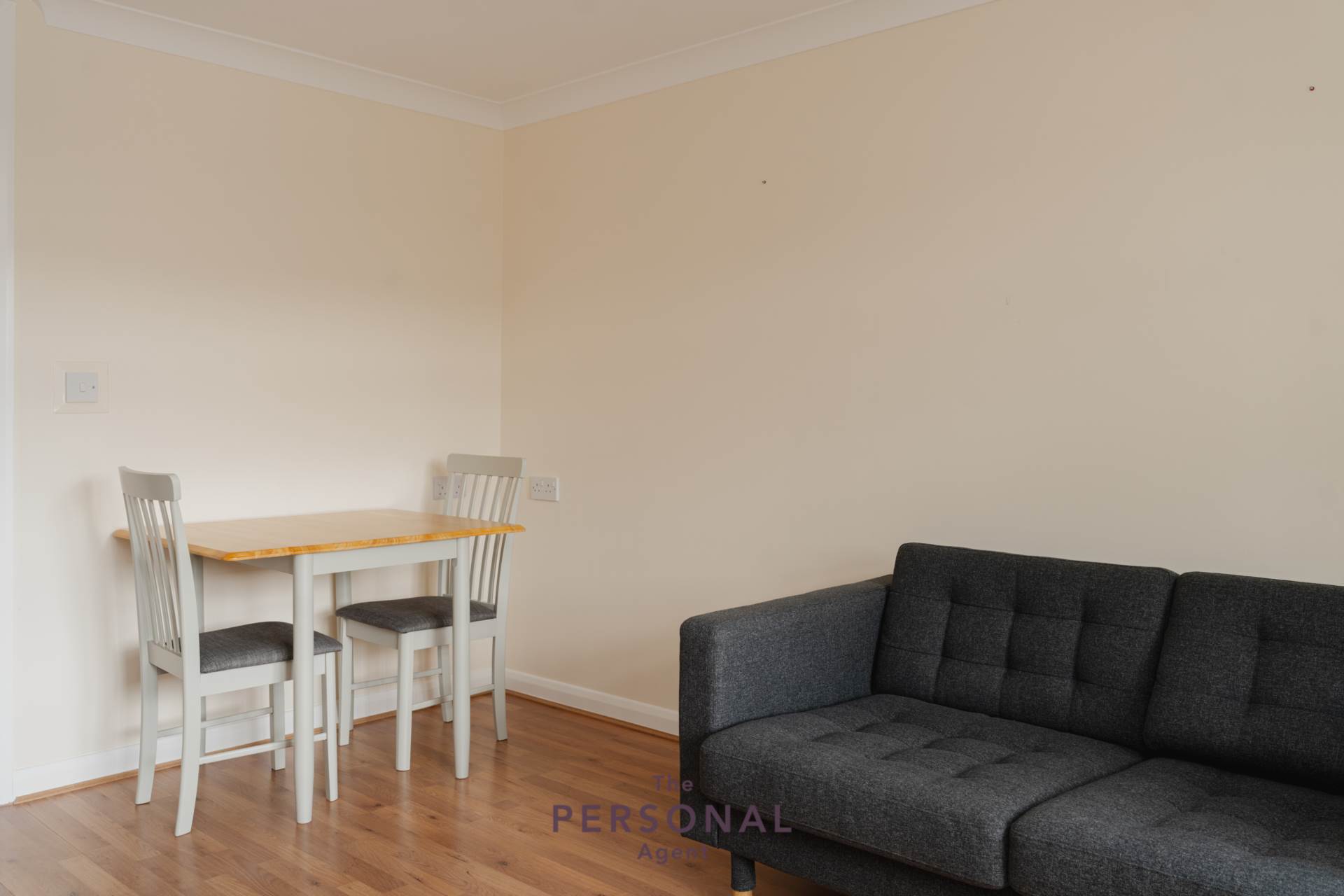 Flat Tonstall Road in Epsom and Ewell