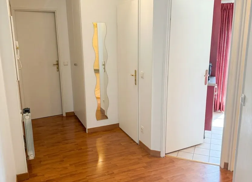 Flat Rue Jacques II in Le Port-Marly