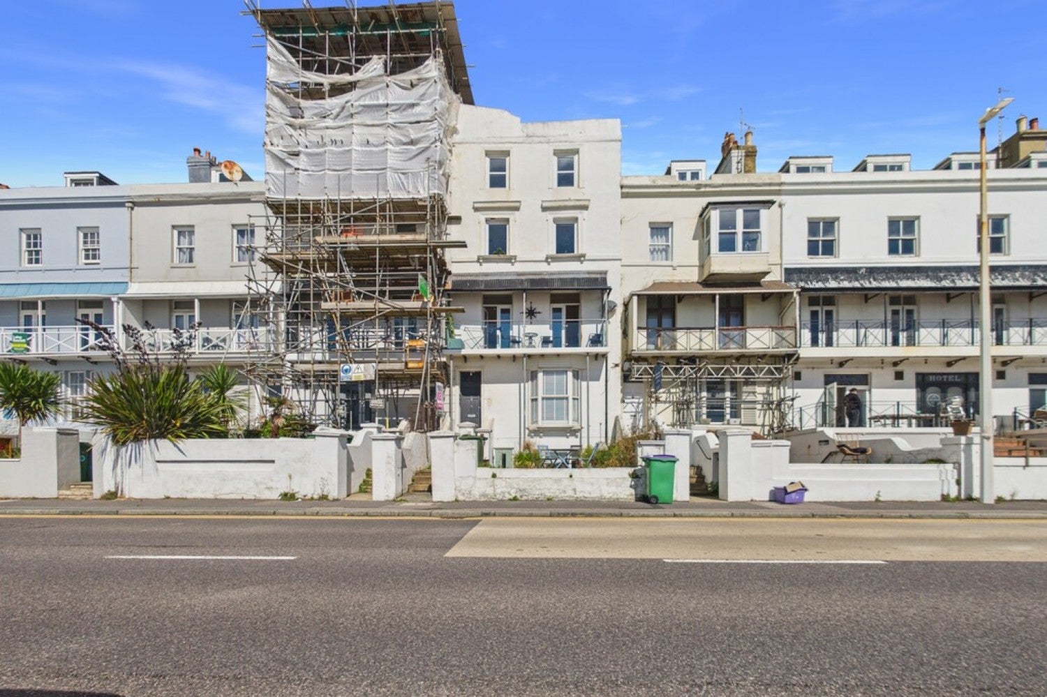Flat Sunnyside Road in Folkestone and Hythe District