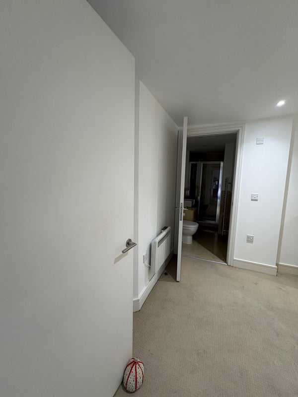 Room Wandsworth High Street in Greater London