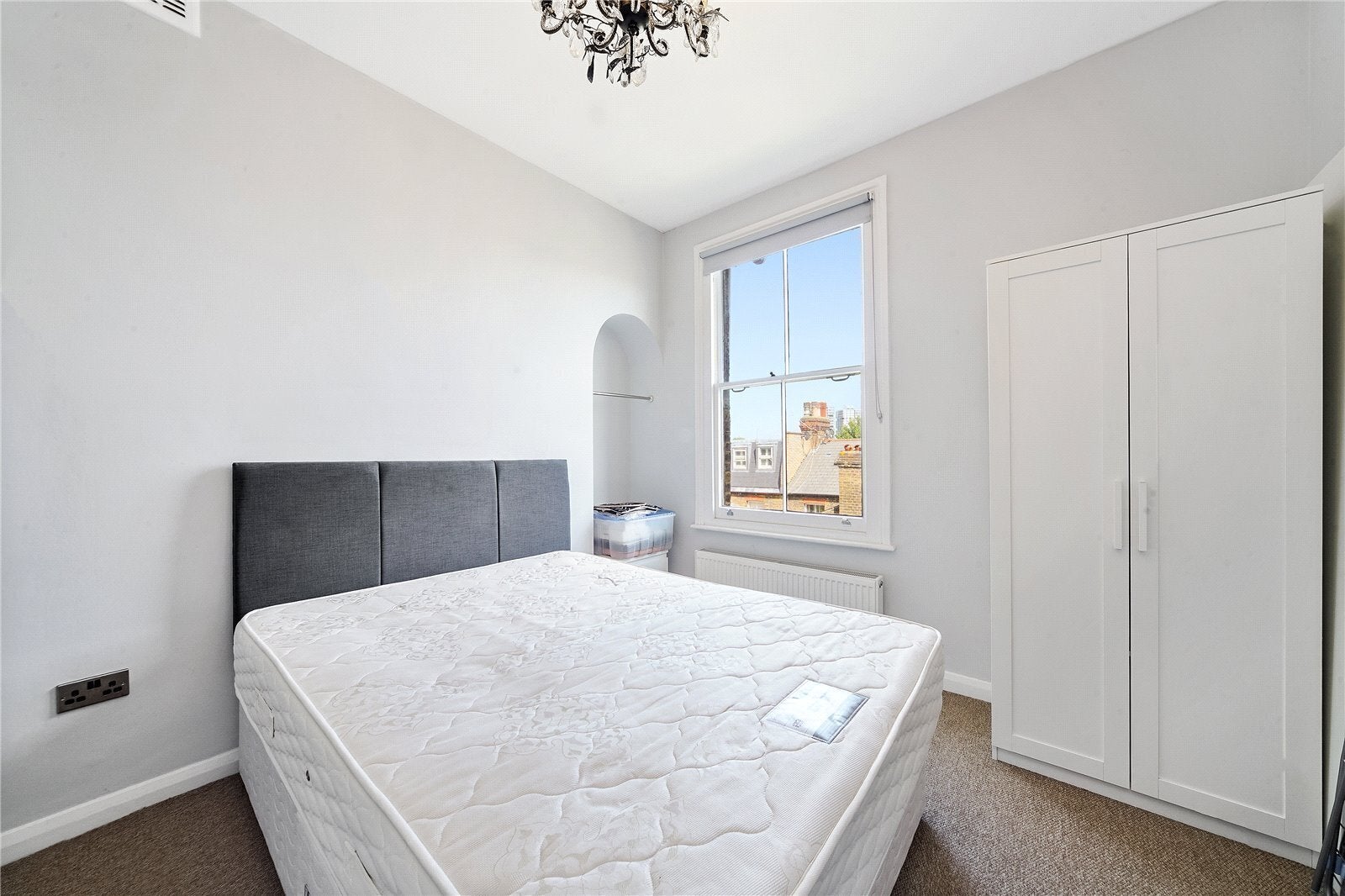 Flat St. Philip Street in Greater London