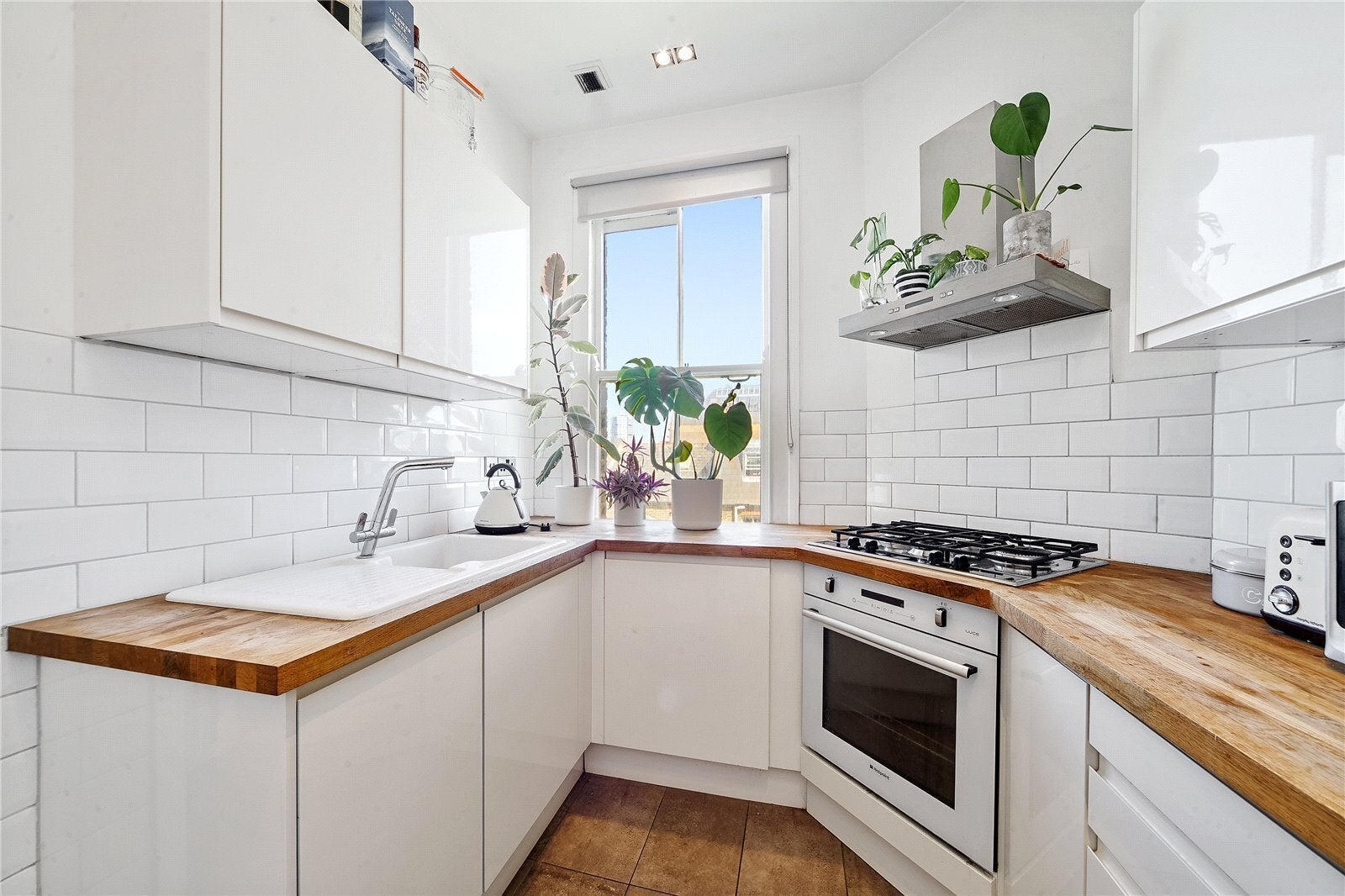 Flat St. Philip Street in Greater London