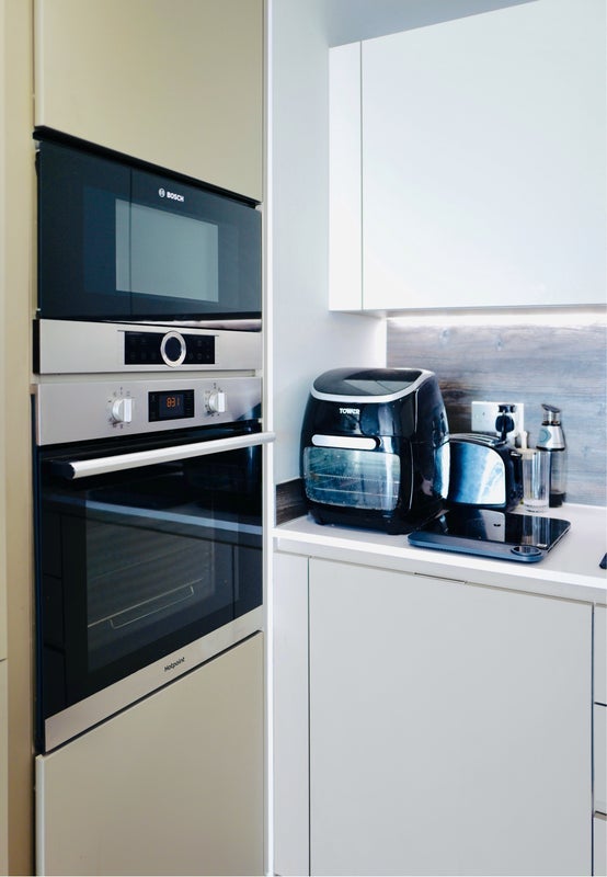 Room Newnton Close in Greater London