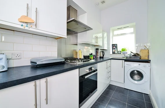Flat Lee High Road in Greater London