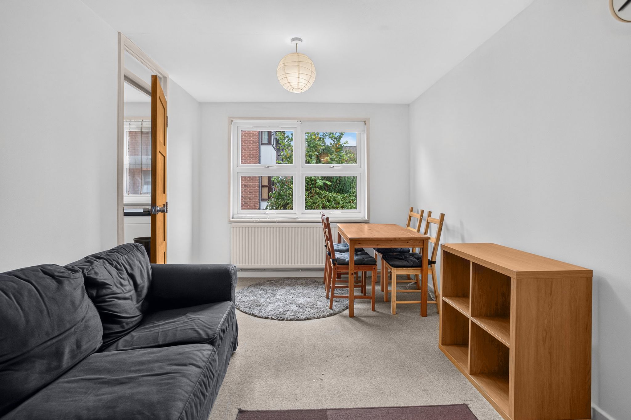 Flat Holley Road in Greater London