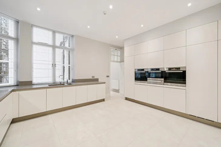 Flat Knightsbridge in City of Westminster