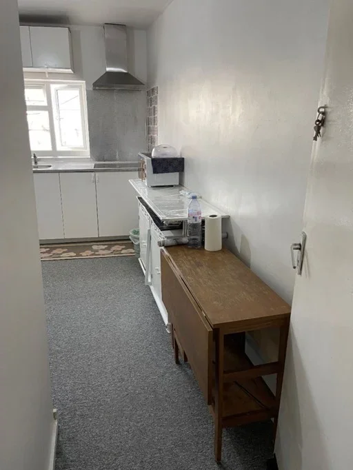 Room Little Ilford Lane in Greater London