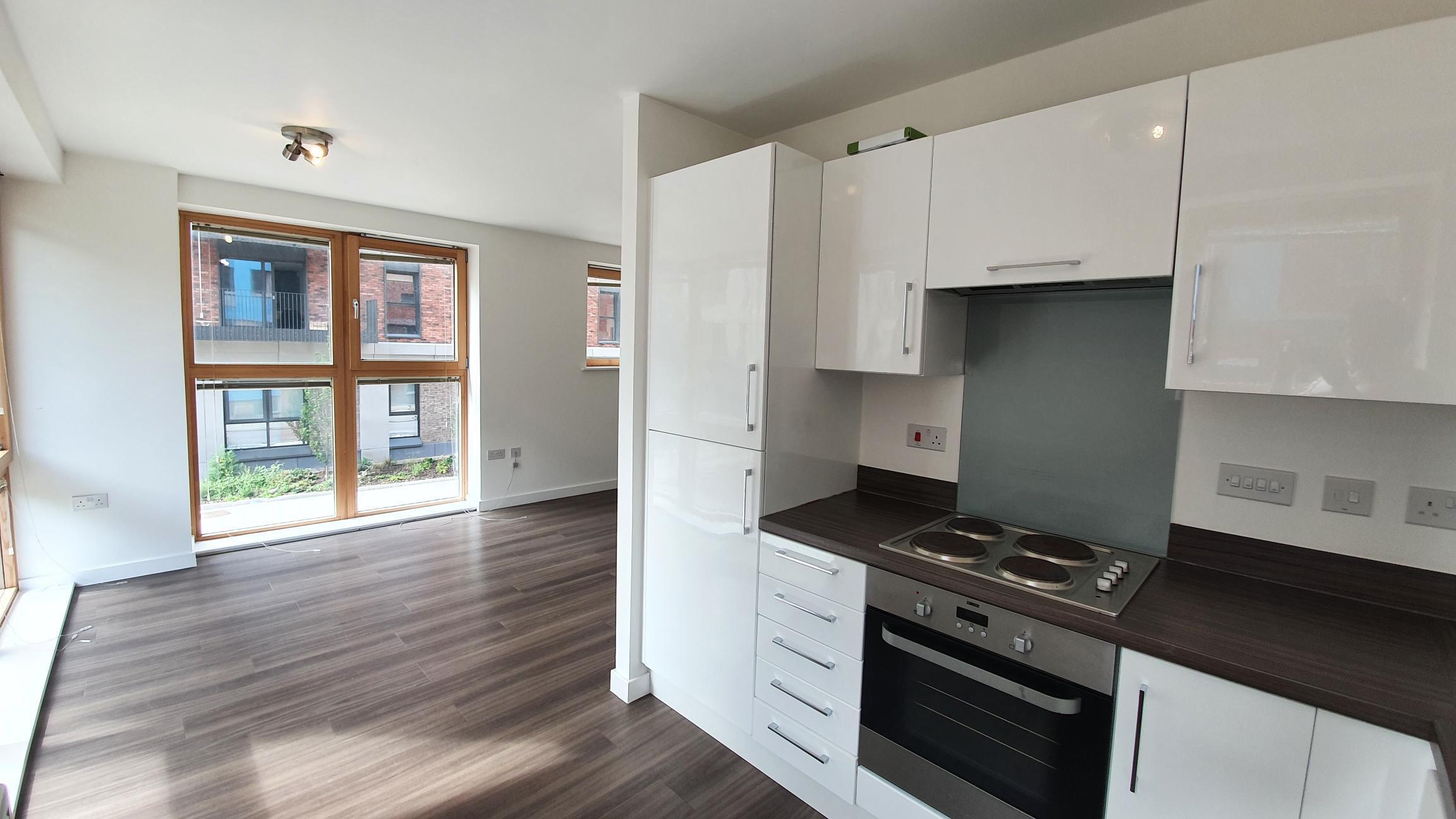 Flat Sweetman Place in Bristol