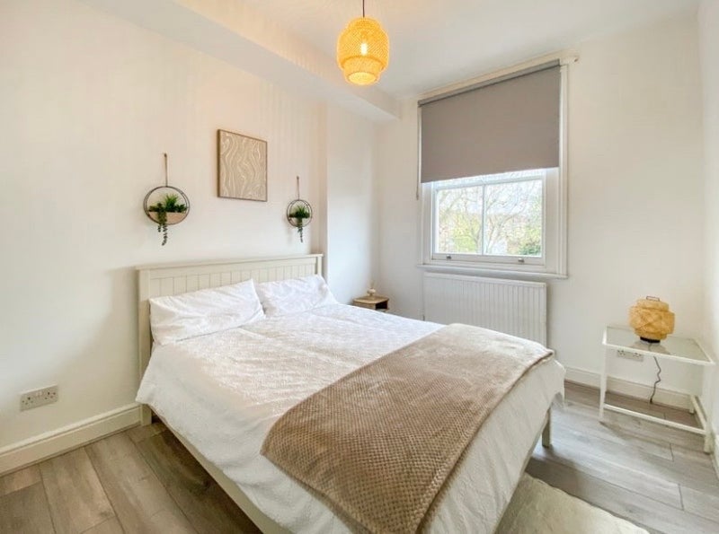 Flat Malden Road in Greater London