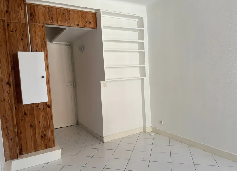 Flat Rue de la Colonie in Paris