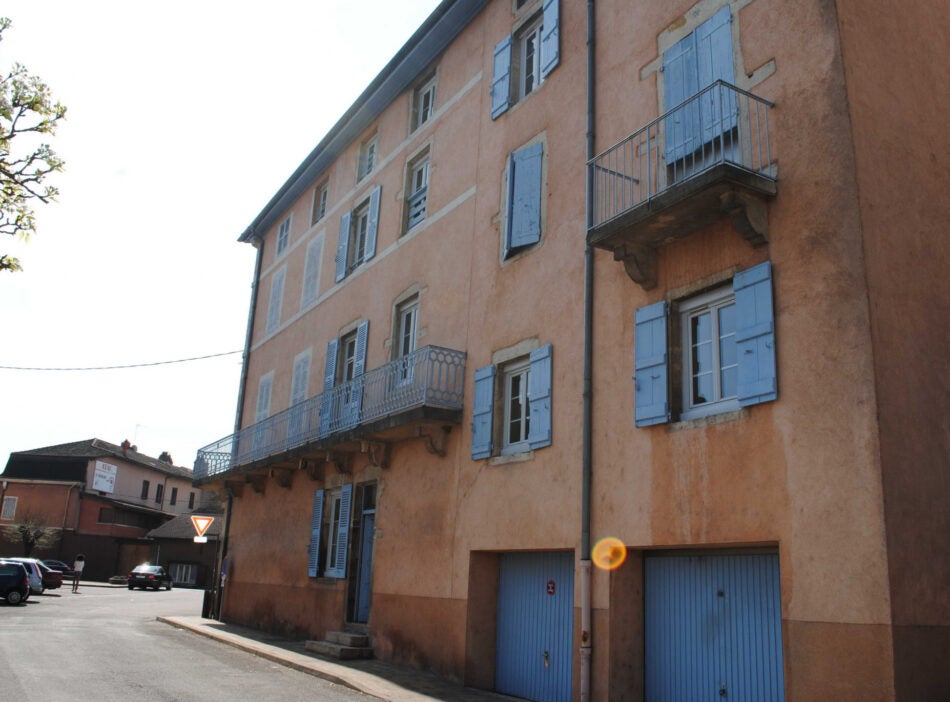 Flat Rue Maréchal de Lattre de Tassigny in Pont-de-Vaux