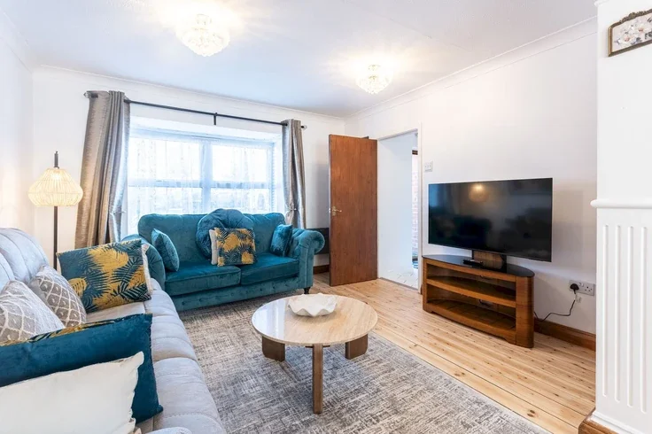 House Fowler Close in Southend-on-Sea