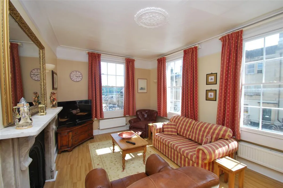 Flat Lansdown Road in Bath