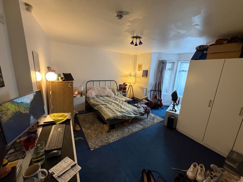 Room Dean Lane in Bristol