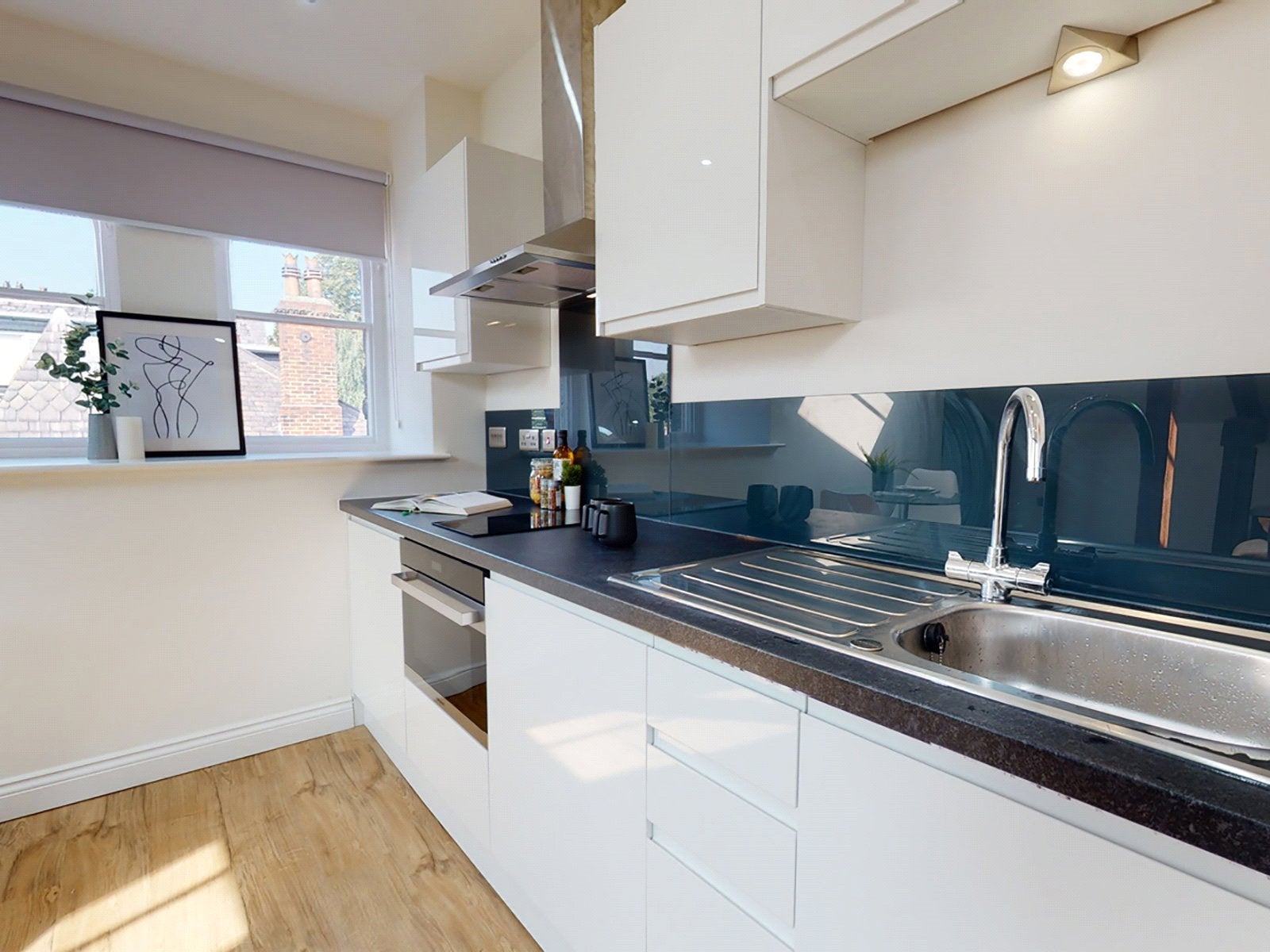Flat Clarendon Road in Leeds