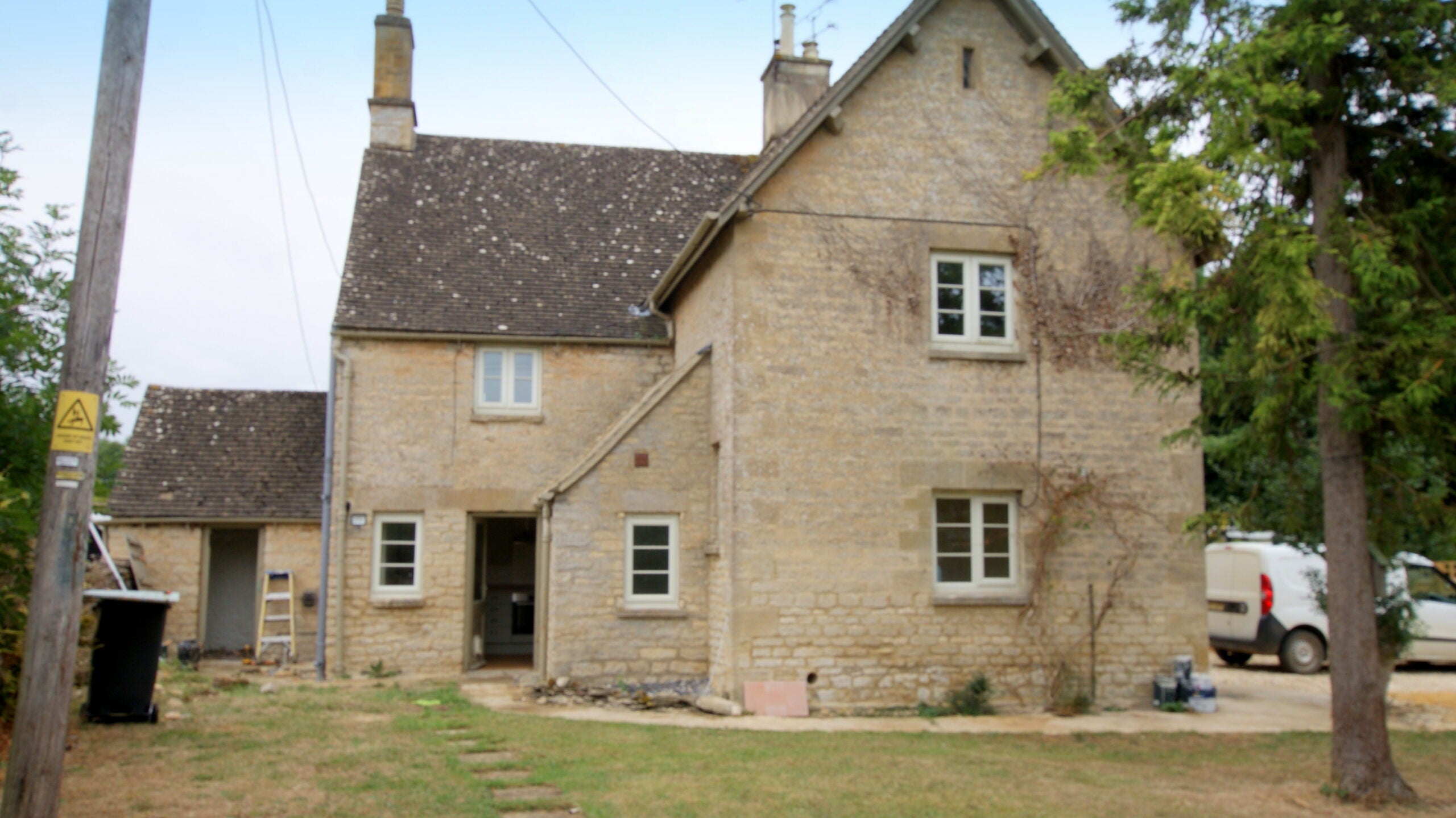 Flat Priory Lane in West Oxfordshire