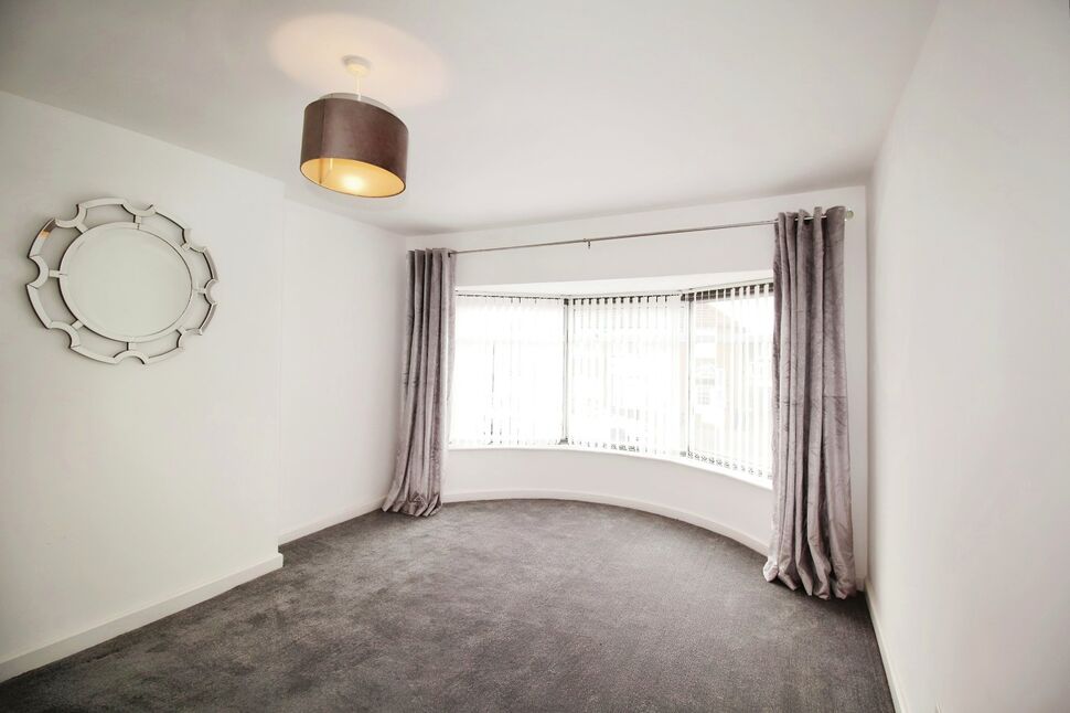House Kingswear Grove in Leeds