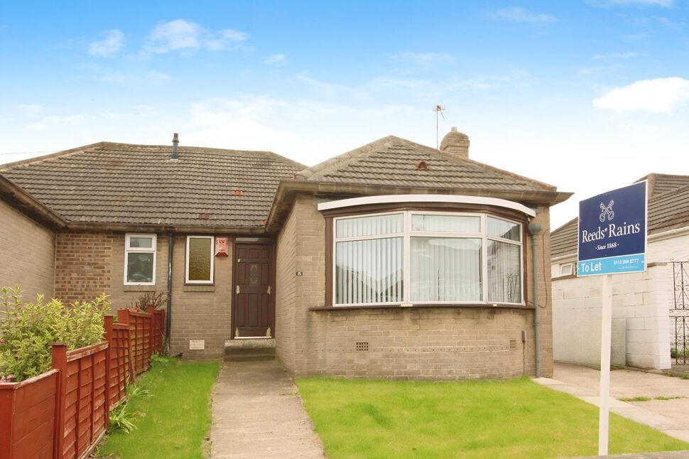 House Kingswear Grove in Leeds