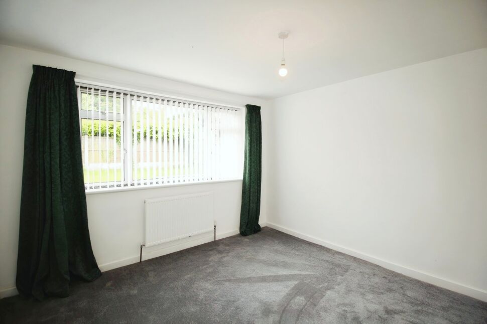 House Kingswear Grove in Leeds