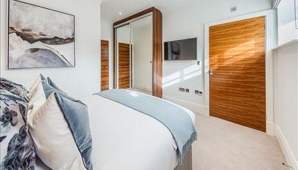 Flat Rainville Road in Greater London