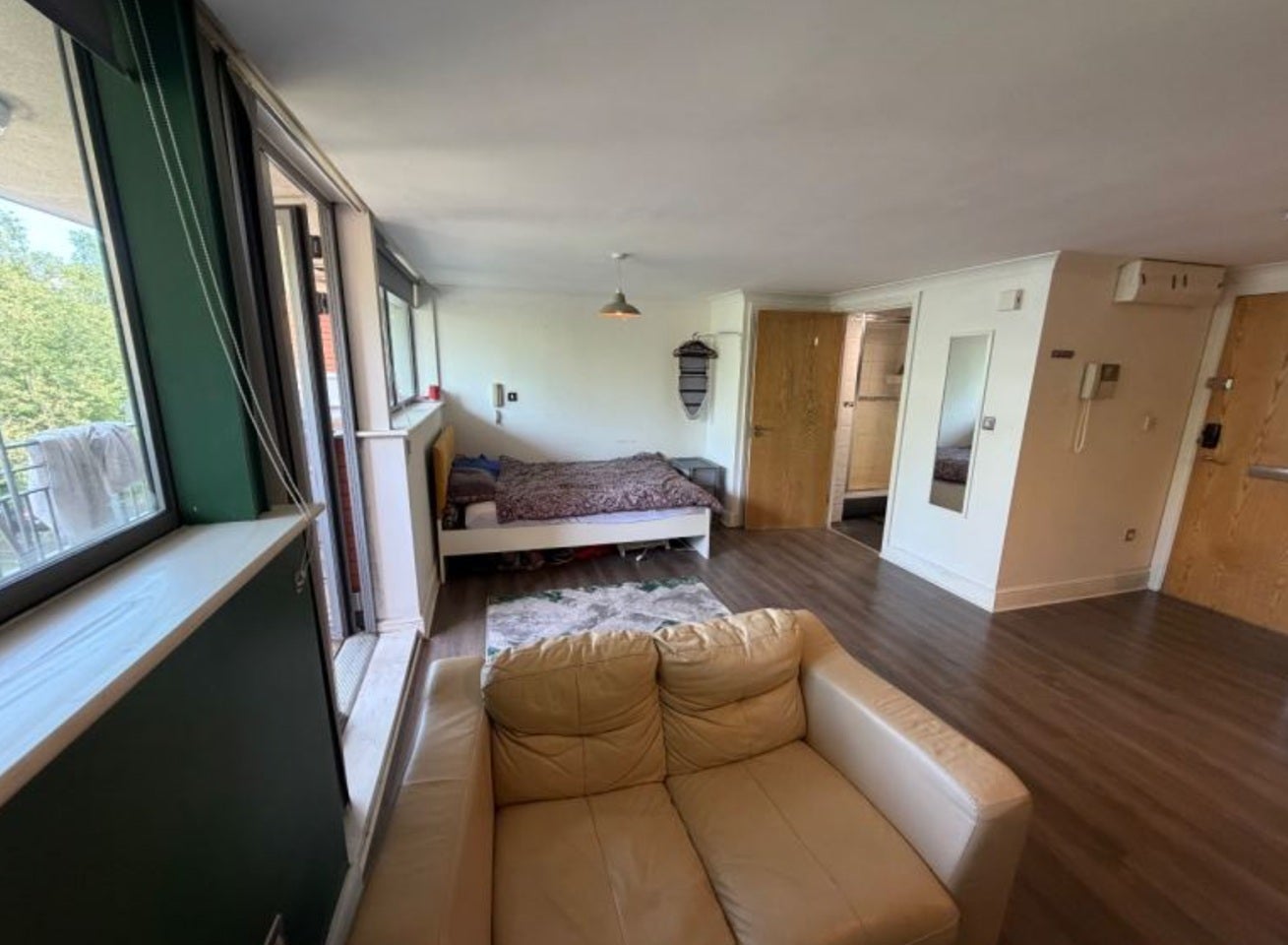Flat Ladywood Middleway in Birmingham