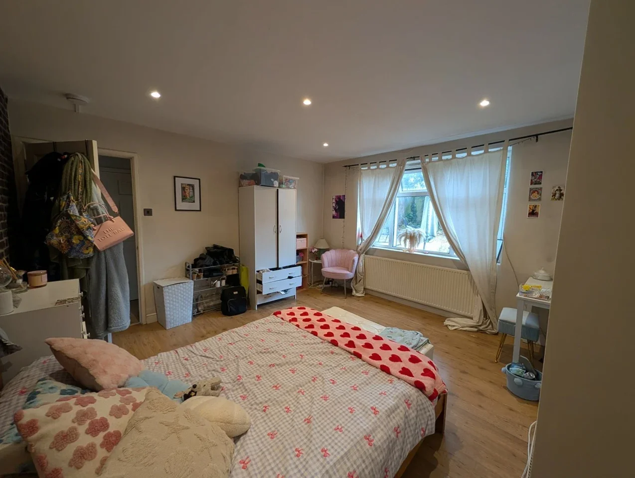 Room Cedar Grove in Greater London