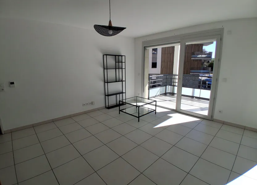 Flat Rue de l'Industrie in Saint-Julien-en-Genevois
