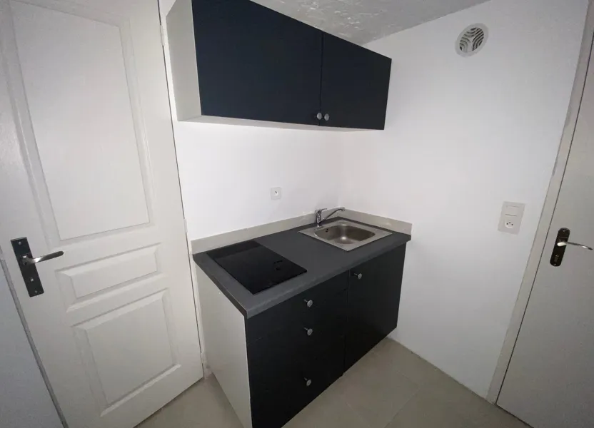 Chambre Route de la Roquette à Mougins