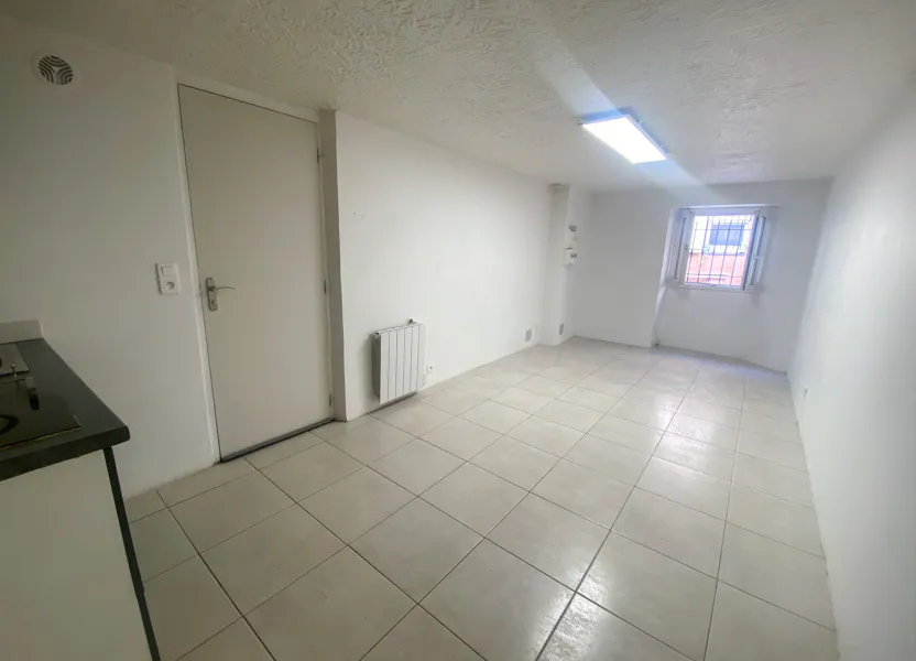 Chambre Route de la Roquette à Mougins