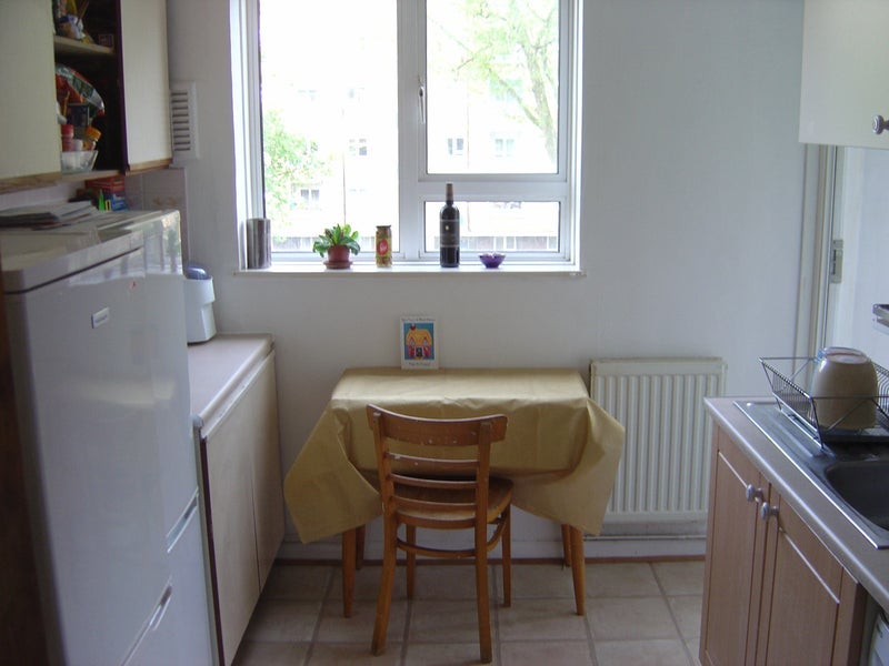 Room Robert Street in Greater London