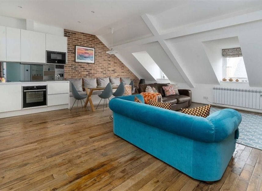 Flat Maidstone Buildings Mews in Greater London