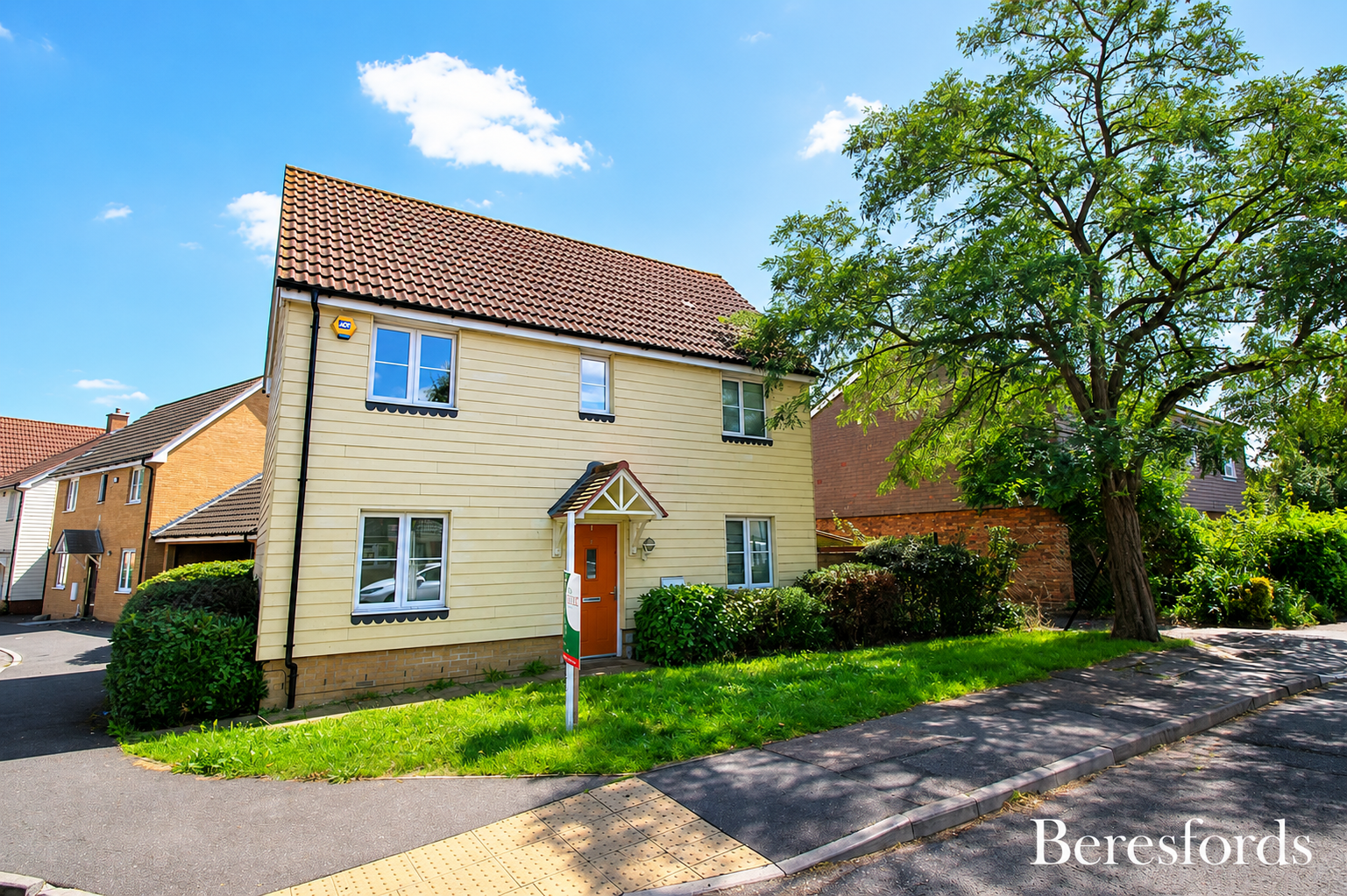 House Stradbroke Park in Chigwell