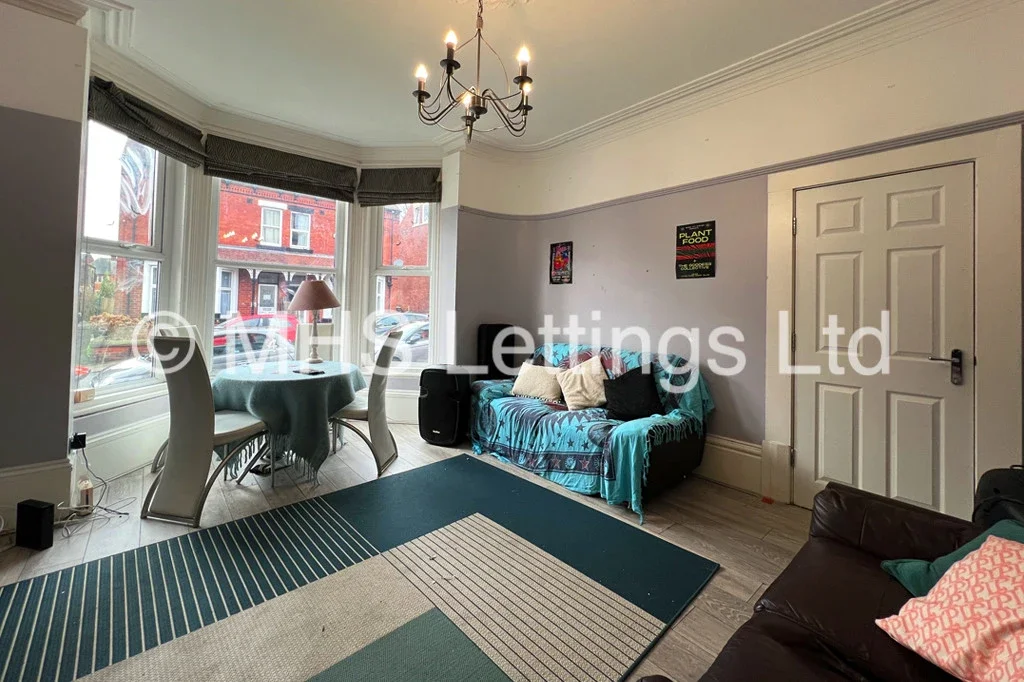 Flat Granby Place in Leeds