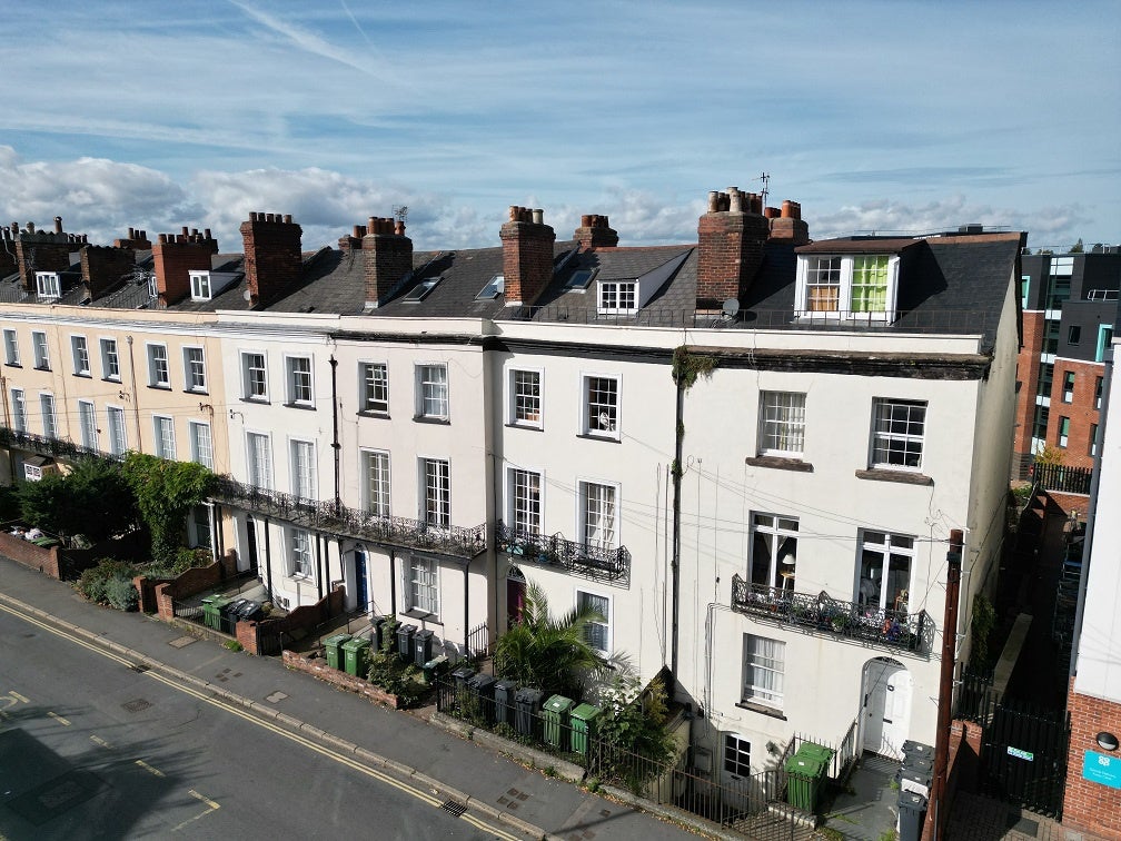 Flat Old Tiverton Road in Exeter