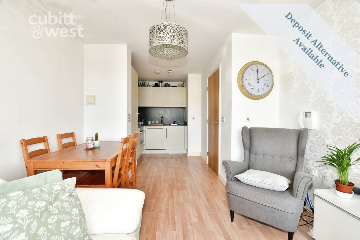 Flat Oakhill Road in Sevenoaks