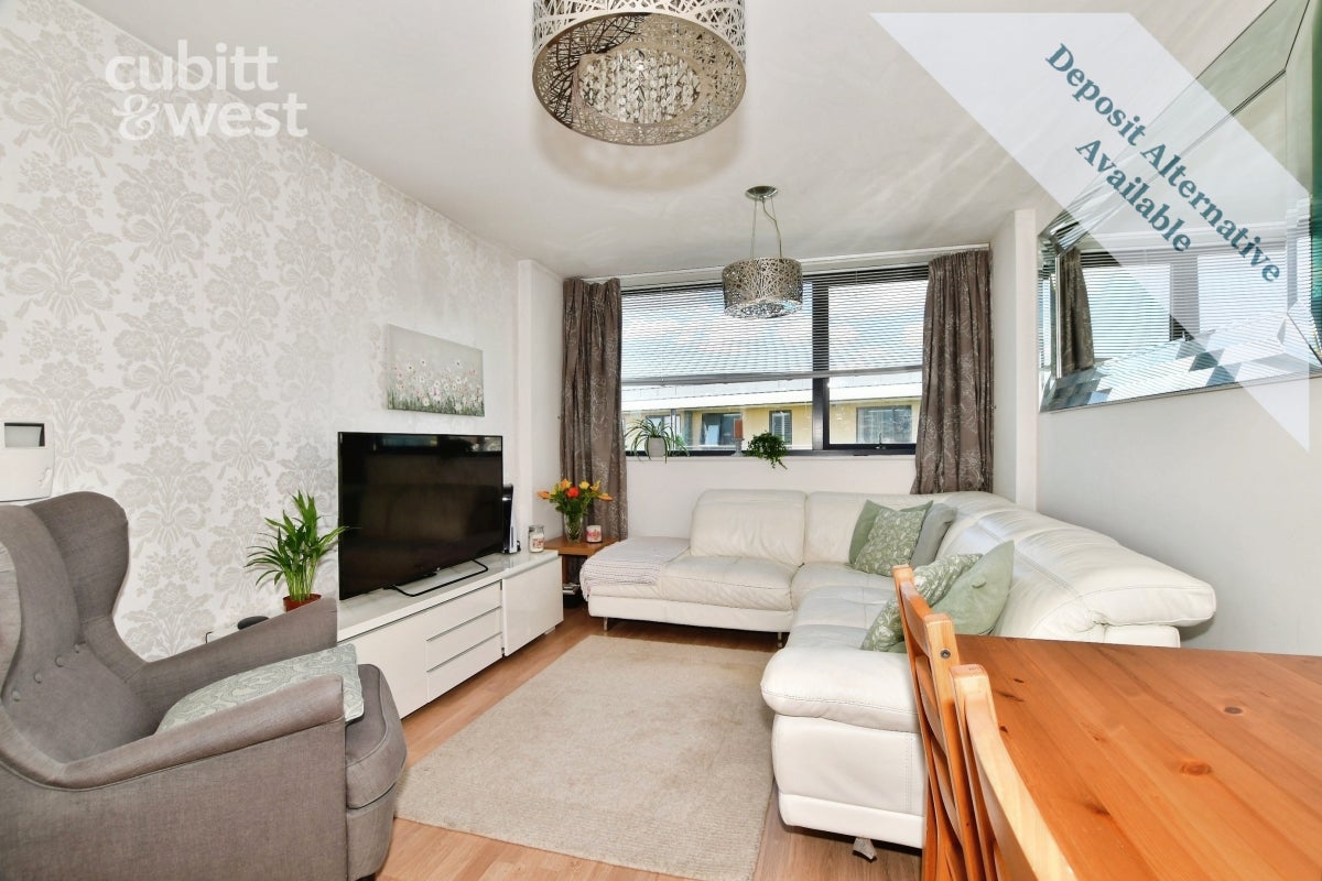 Flat Oakhill Road in Sevenoaks