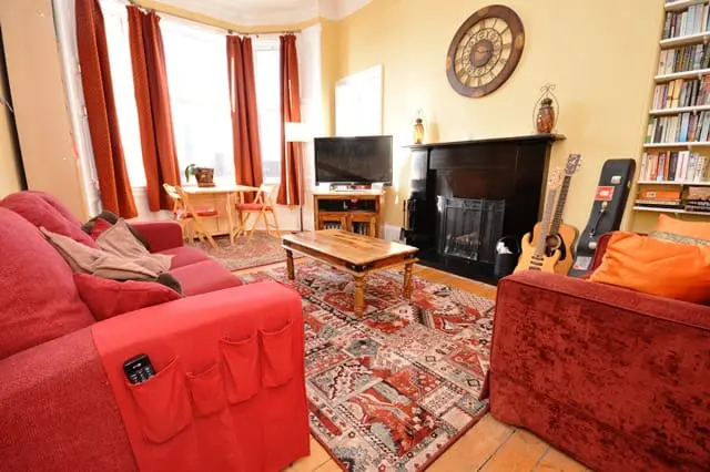 Flat Haymarket Terrace in City of Edinburgh