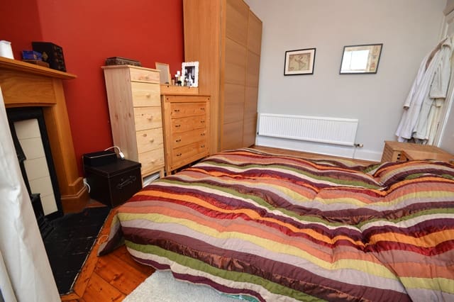 Flat Haymarket Terrace in City of Edinburgh
