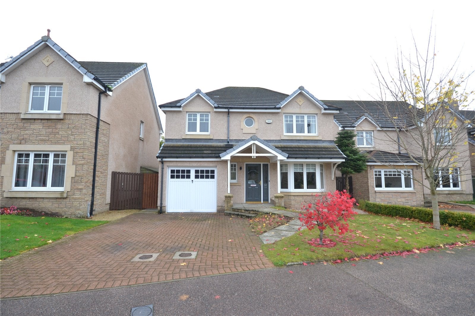 Flat Wyness Place in Kintore