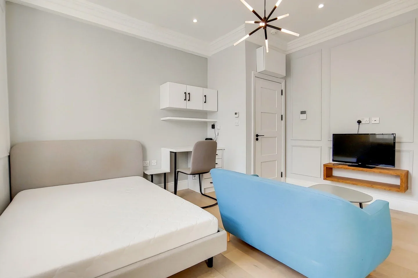 Flat Westbourne Terrace in City of Westminster