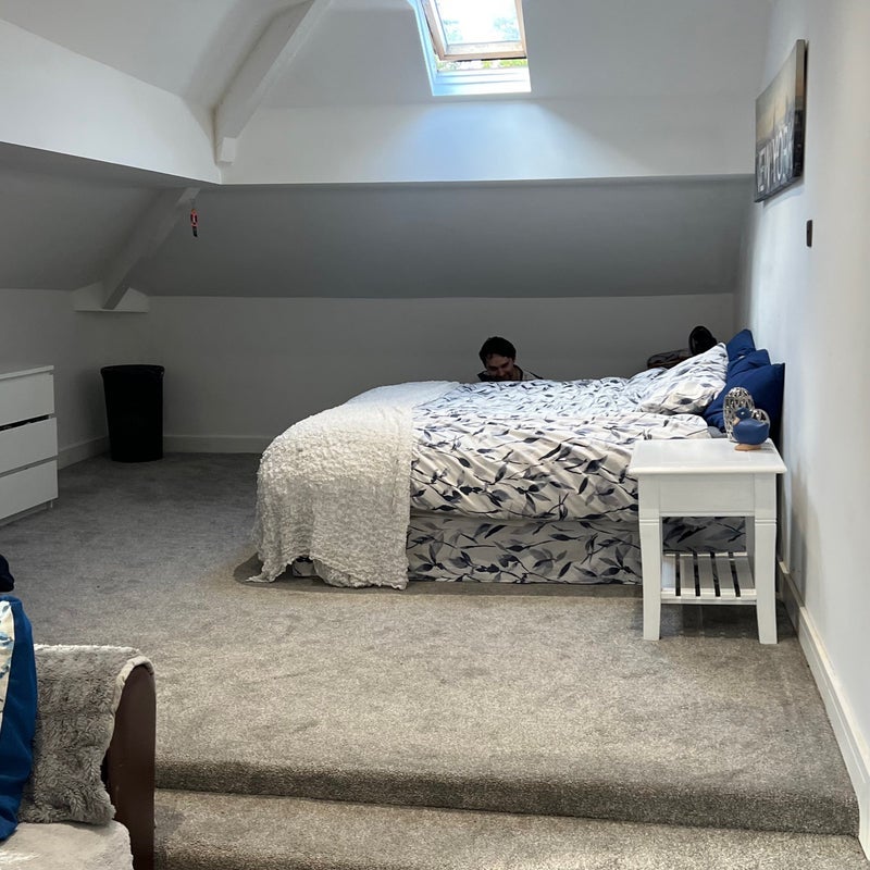 Room Monton Road in Salford