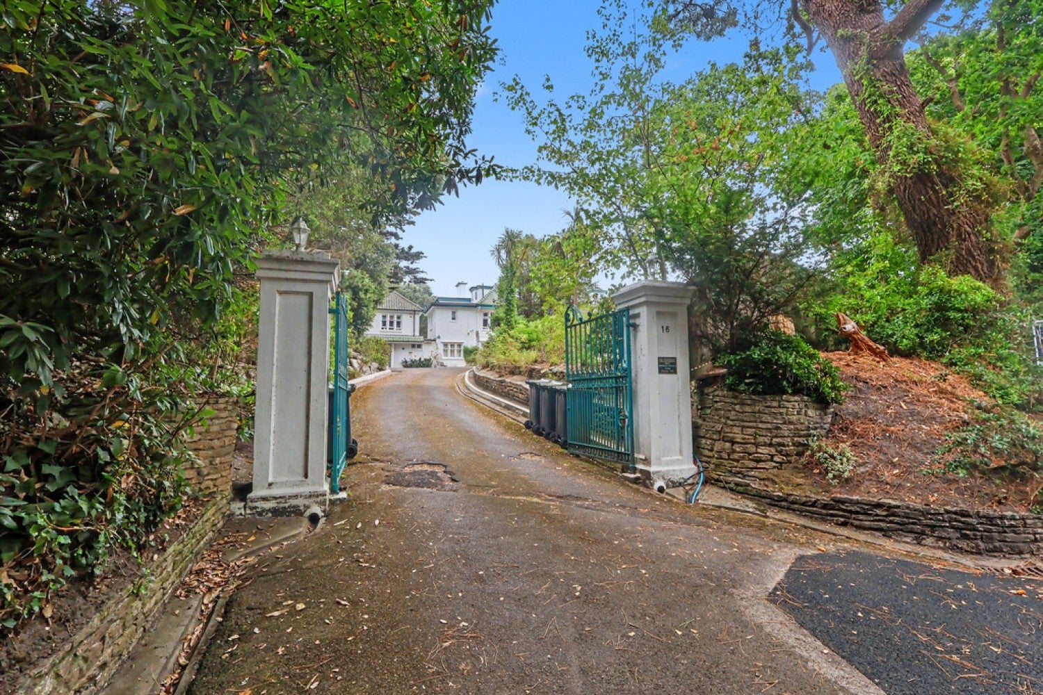 House West Overcliff Drive in Bournemouth