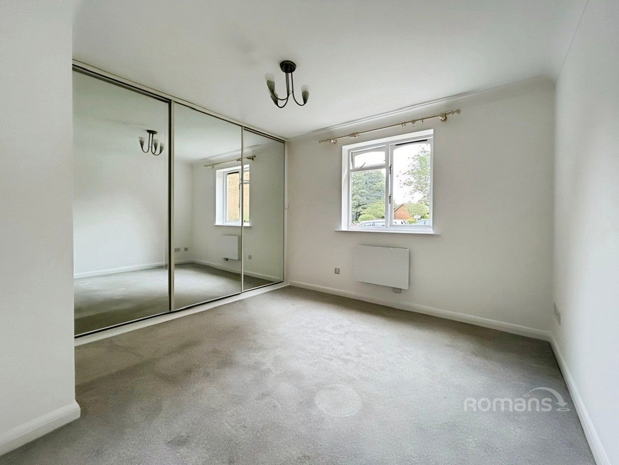Flat Corfe Place in Maidenhead