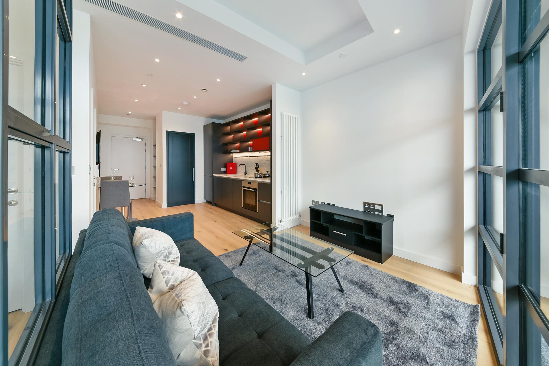 Flat Lyell Street in Greater London