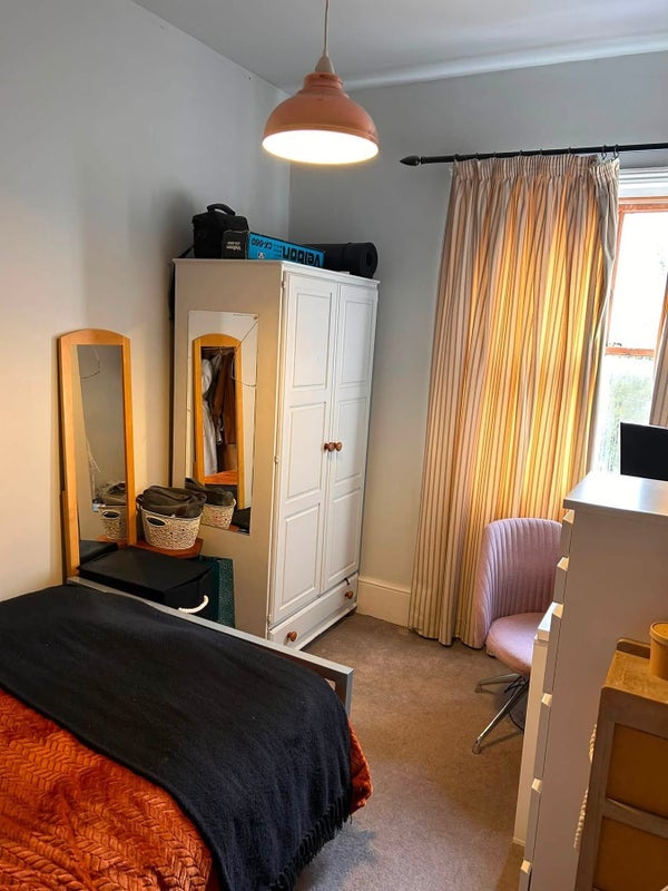 Room Clapham High Street in Greater London